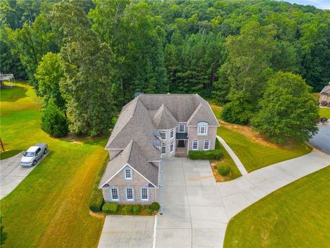 A home in Fairburn