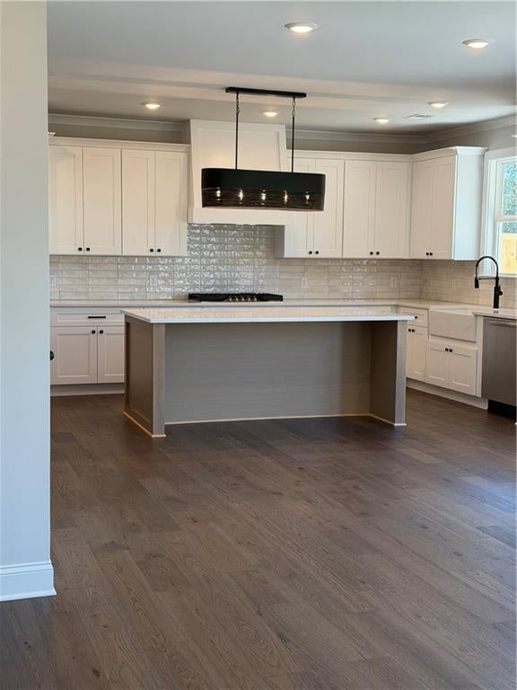 1760 Brown Circle
