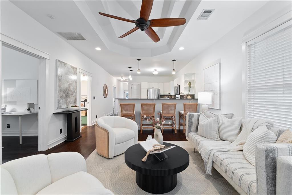 715 Woodson Street SE