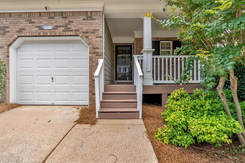 442 COLONIAL Walk