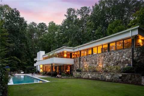 1640 Winterthur Close NW Atlanta GA 30328