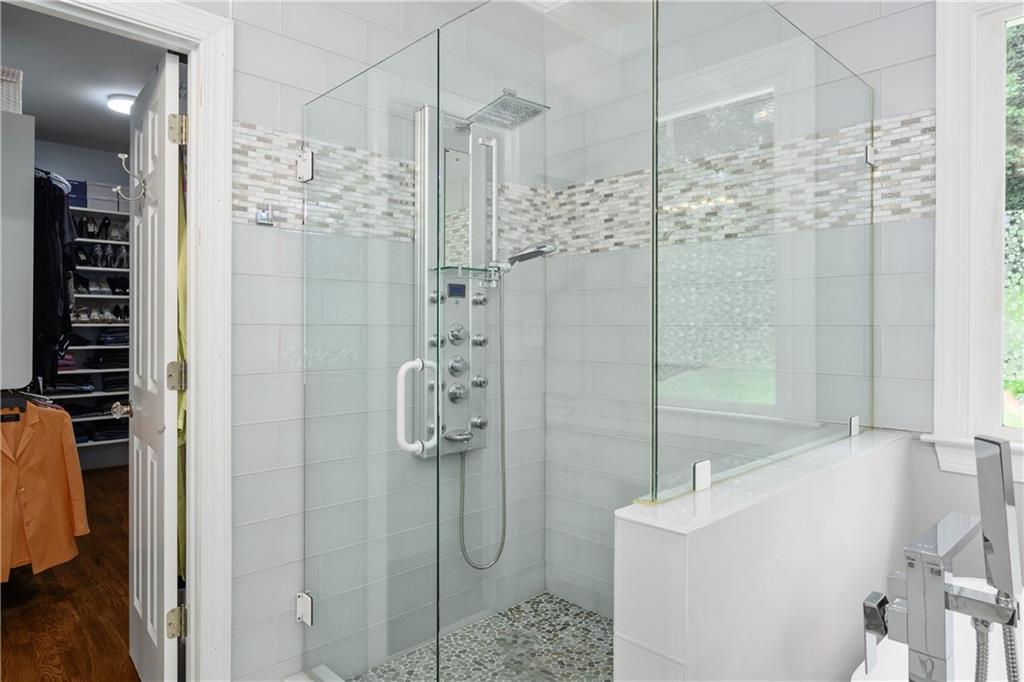 1165 E Beechwood Drive, Atlanta, Georgia image 27