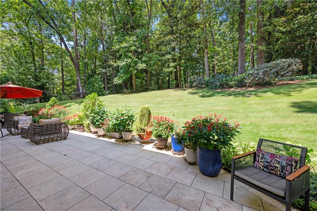 1165 E Beechwood Drive, Atlanta, Georgia image 44