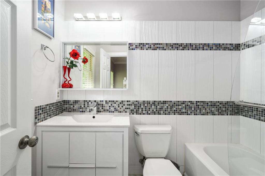 1165 E Beechwood Drive, Atlanta, Georgia image 34