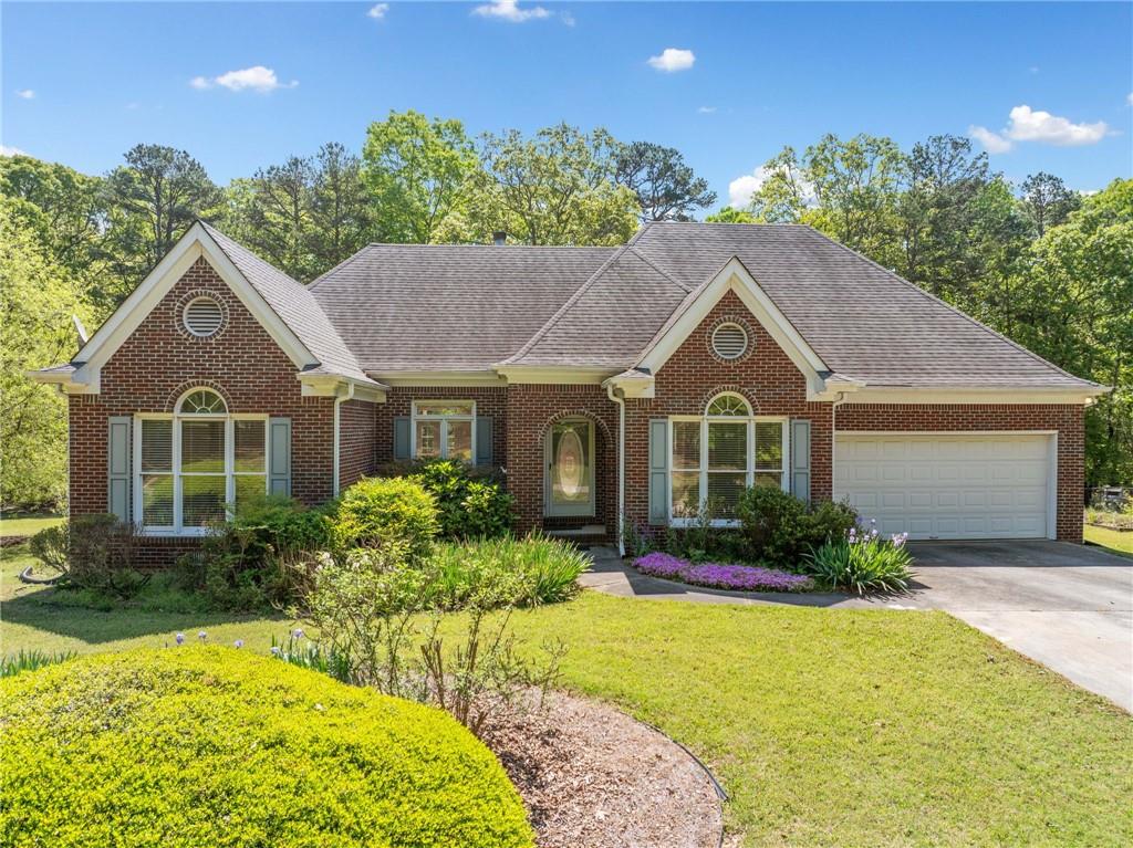 618 Huntington Trace, Winder, Georgia image 1