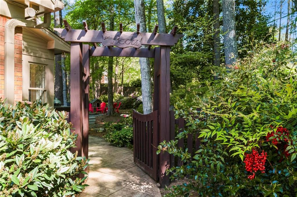 2801 Livsey Drive, Tucker, Georgia image 46