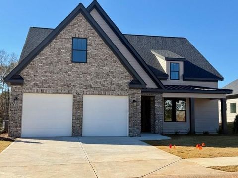 Homes For Sale - 1560 Legend Drive<br/> Greensboro, GA 30642