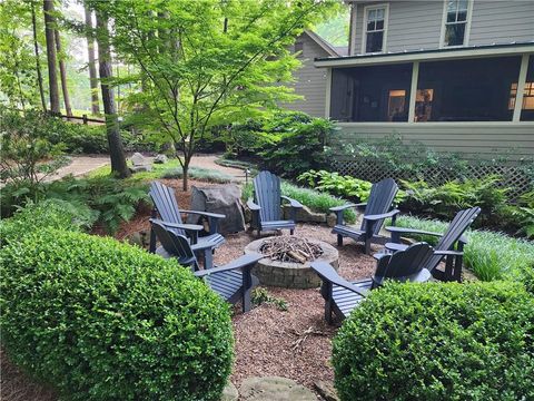 A home in Lilburn