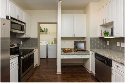 Condo For Rent - 3558 Piedmont Road #2_118<br/> Atlanta, GA 30305