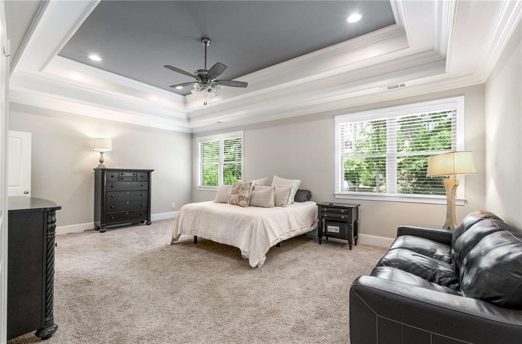 5055 Pointer Ridge