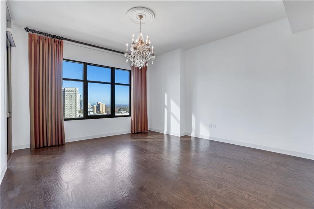 565 Peachtree Street NE 1509