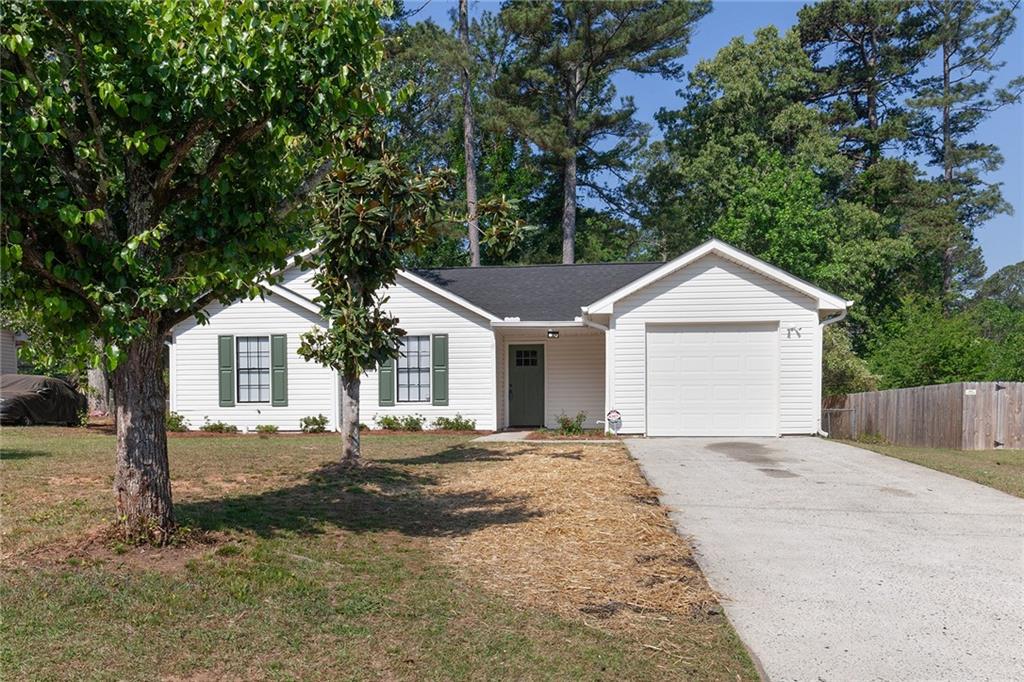 240 Chase Woods Circle