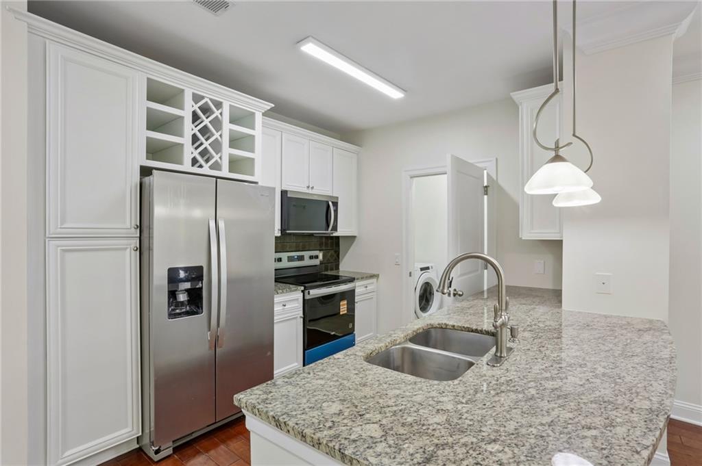 901 Abernathy Road NE 5190