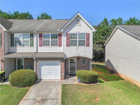 Townhouse For Sale - 684 Georgetown Court<br/> Clayton County, Jonesboro, GA 30236