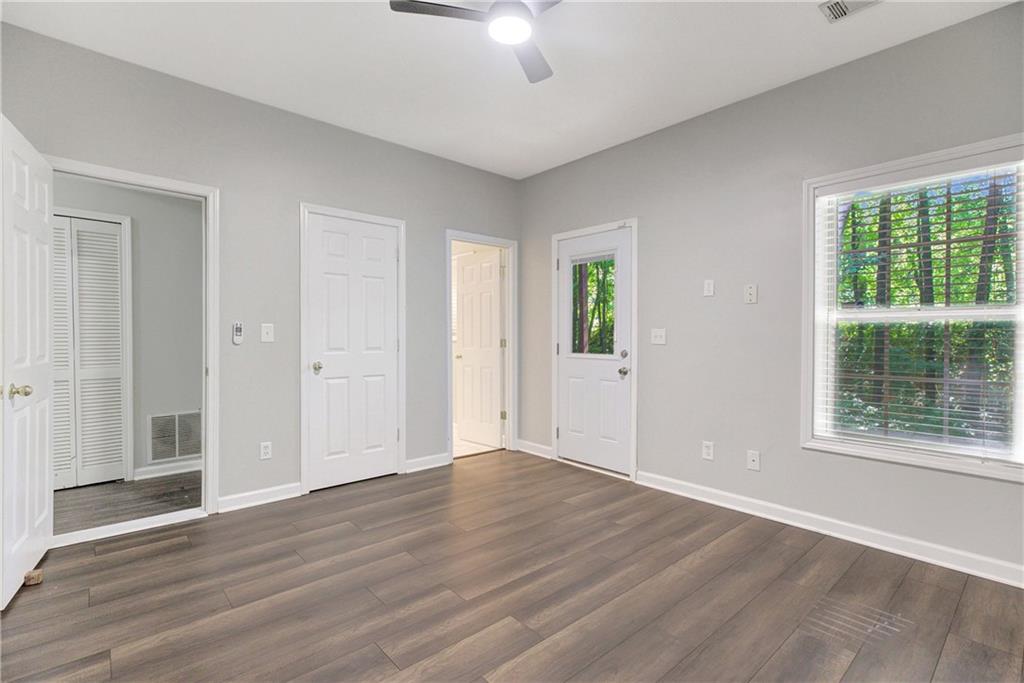 537 Lantern Woods