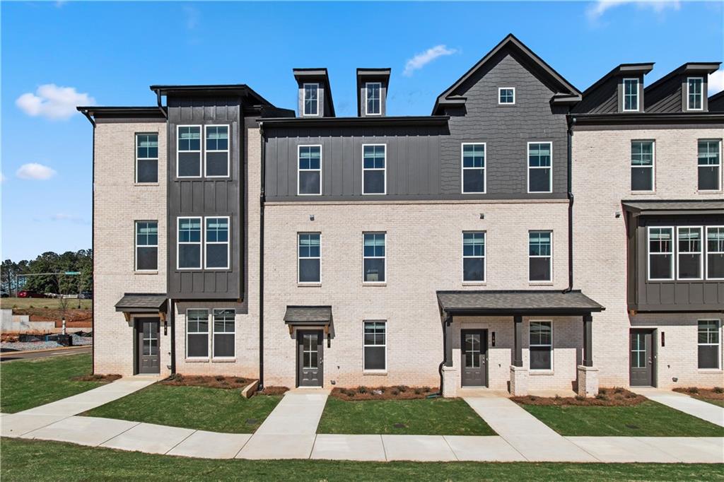212 Daybreak Lane