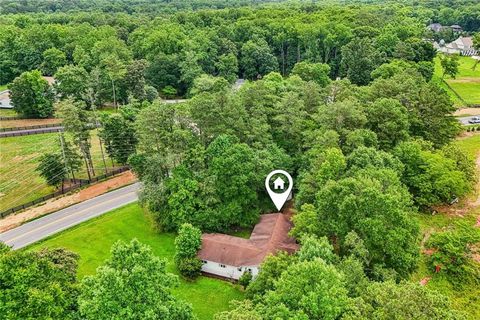 Homes For Sale - 12160 Arnold Mill Road<br/> Roswell, GA 30075