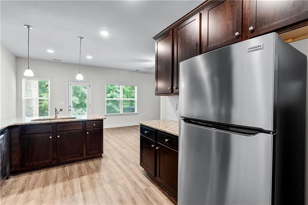 Covington, Georgia 30014, United States, 3 Bedrooms Bedrooms, ,3 BathroomsBathrooms,Residential,Active,196666