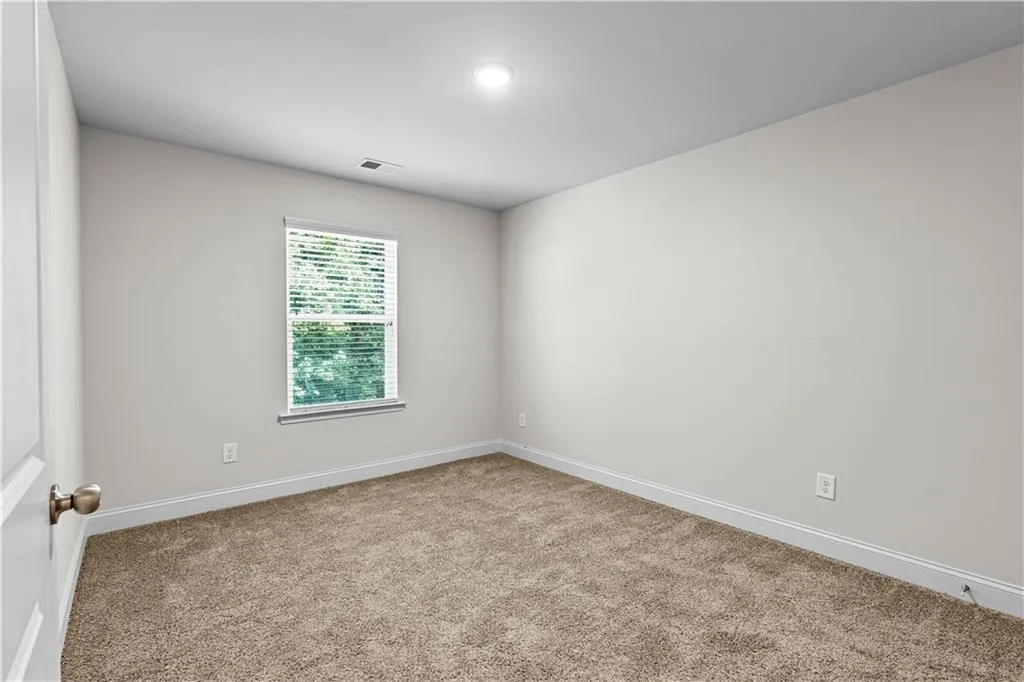 Covington, Georgia 30014, United States, 3 Bedrooms Bedrooms, ,3 BathroomsBathrooms,Residential,Active,196666