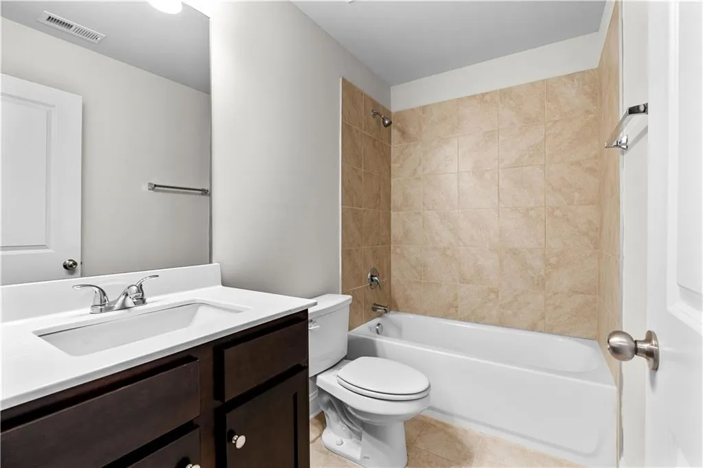 Covington, Georgia 30014, United States, 3 Bedrooms Bedrooms, ,3 BathroomsBathrooms,Residential,Active,196666