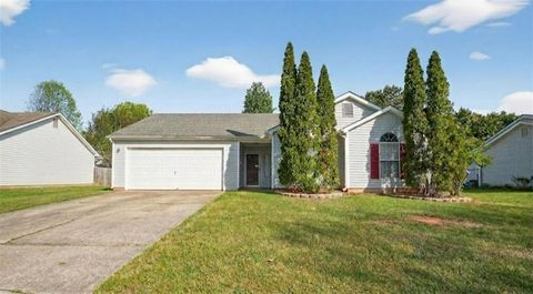 3532 Oak Leaf Court Rex GA 30273