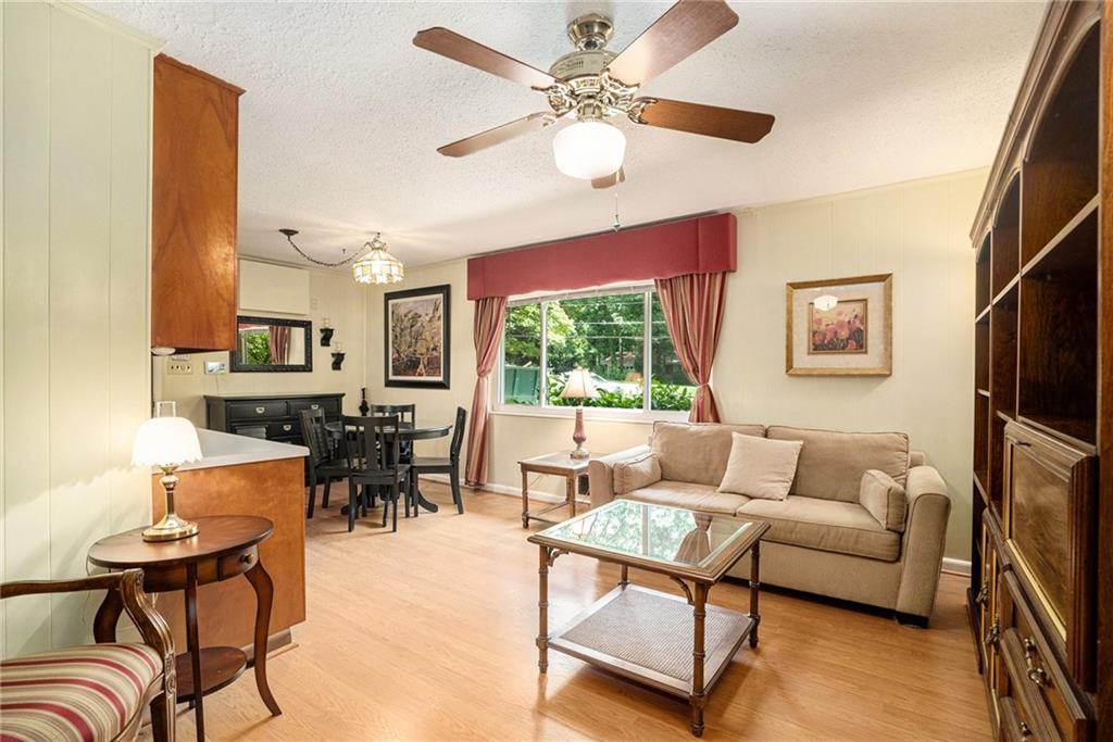 Photo 13 of 42 of 4807 Kenilworth Drive house