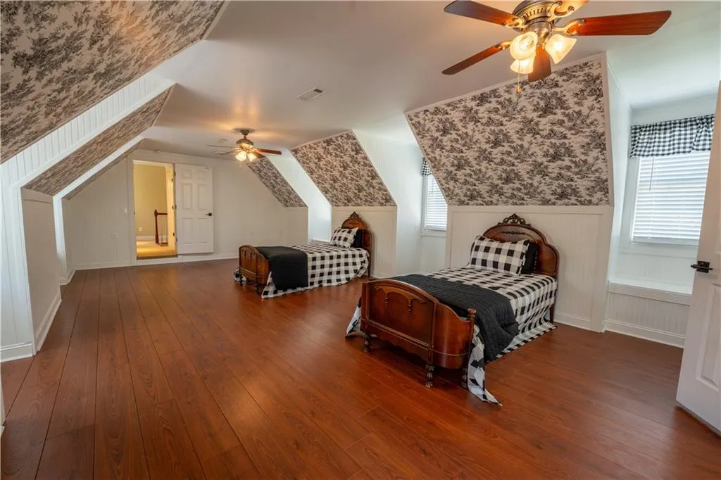 Clarkesville, Georgia 30523, United States, 5 Bedrooms Bedrooms, ,5 BathroomsBathrooms,Residential,Active,112479