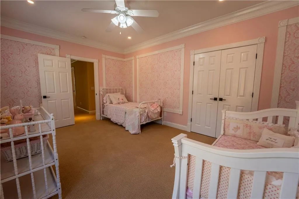 Clarkesville, Georgia 30523, United States, 5 Bedrooms Bedrooms, ,5 BathroomsBathrooms,Residential,Active,112479