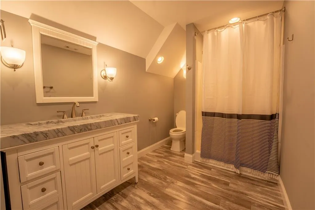 Clarkesville, Georgia 30523, United States, 5 Bedrooms Bedrooms, ,5 BathroomsBathrooms,Residential,Active,112479