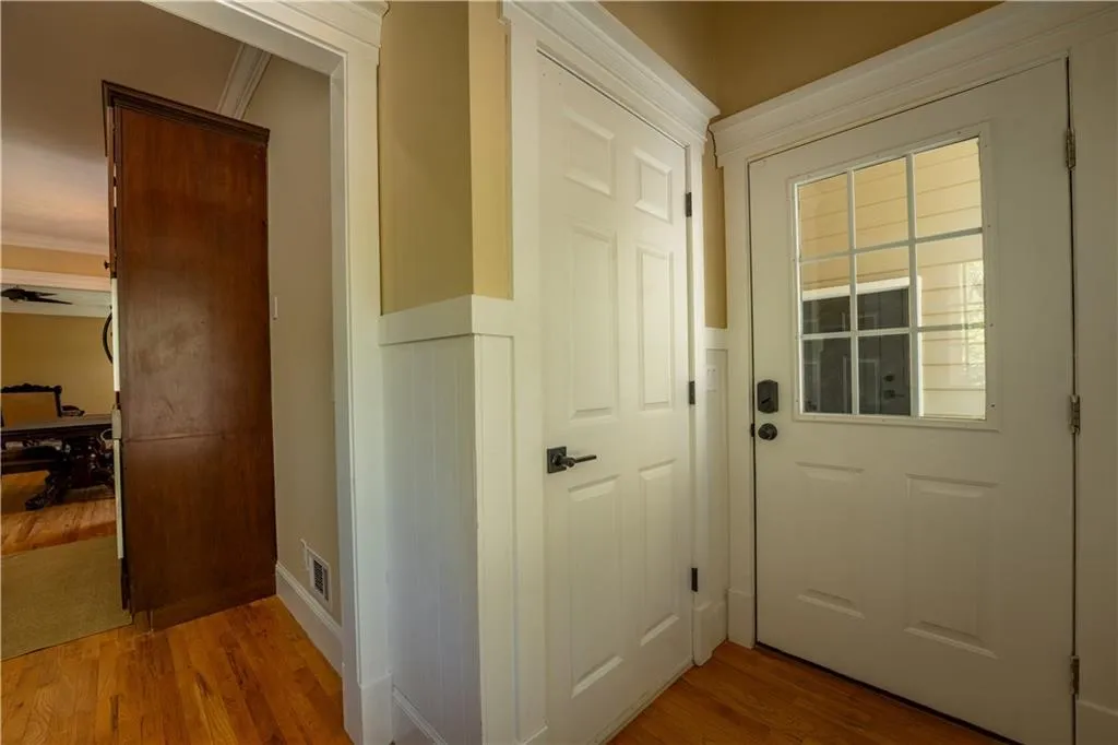 Clarkesville, Georgia 30523, United States, 5 Bedrooms Bedrooms, ,5 BathroomsBathrooms,Residential,Active,112479