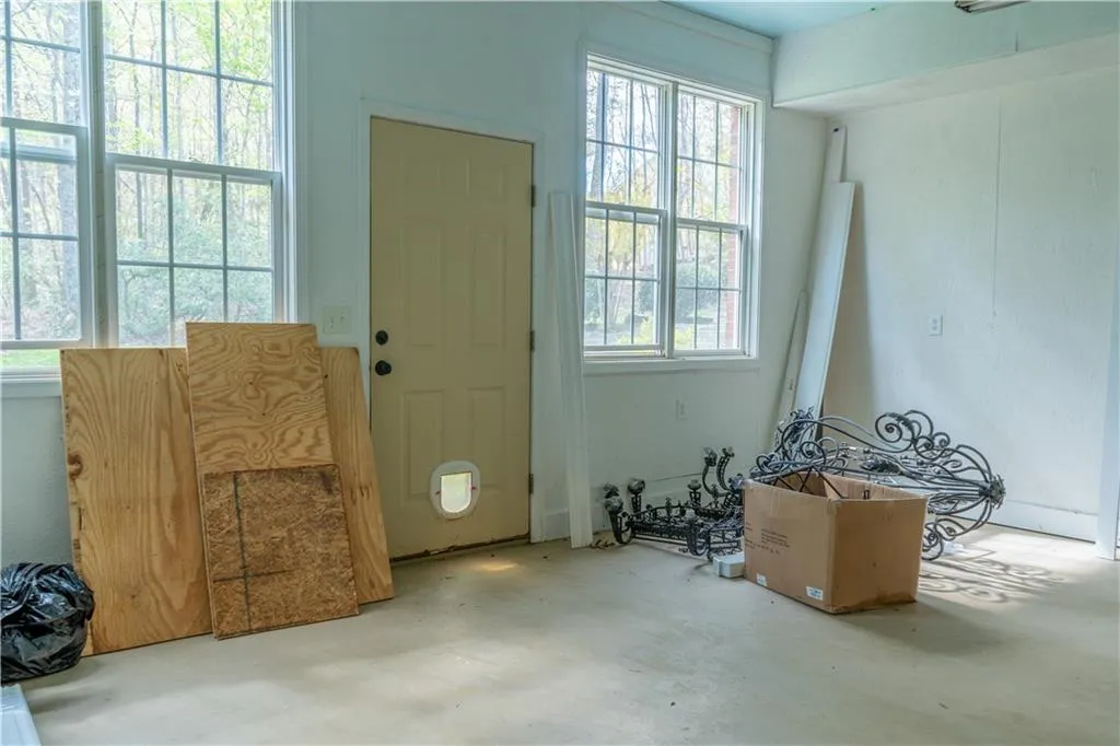 Clarkesville, Georgia 30523, United States, 5 Bedrooms Bedrooms, ,5 BathroomsBathrooms,Residential,Active,112479