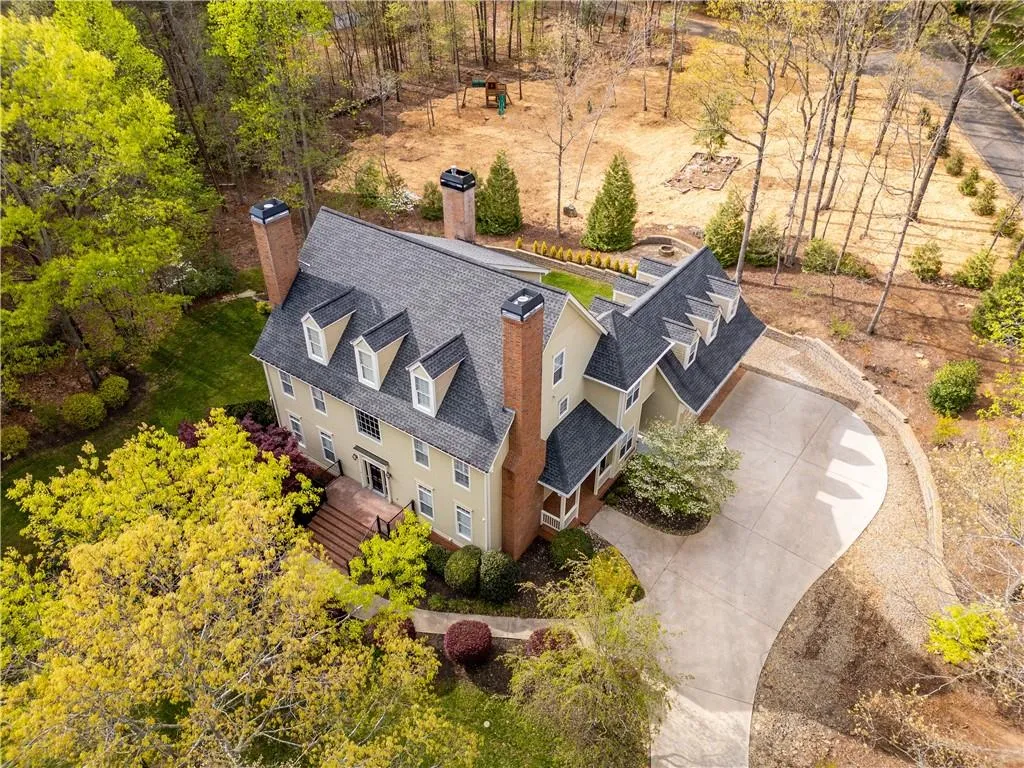 Clarkesville, Georgia 30523, United States, 5 Bedrooms Bedrooms, ,5 BathroomsBathrooms,Residential,Active,112479