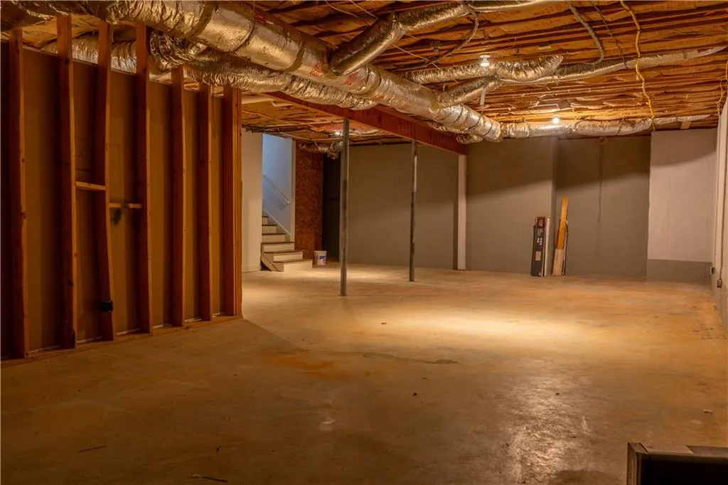 Clarkesville, Georgia 30523, United States, 5 Bedrooms Bedrooms, ,5 BathroomsBathrooms,Residential,Active,112479