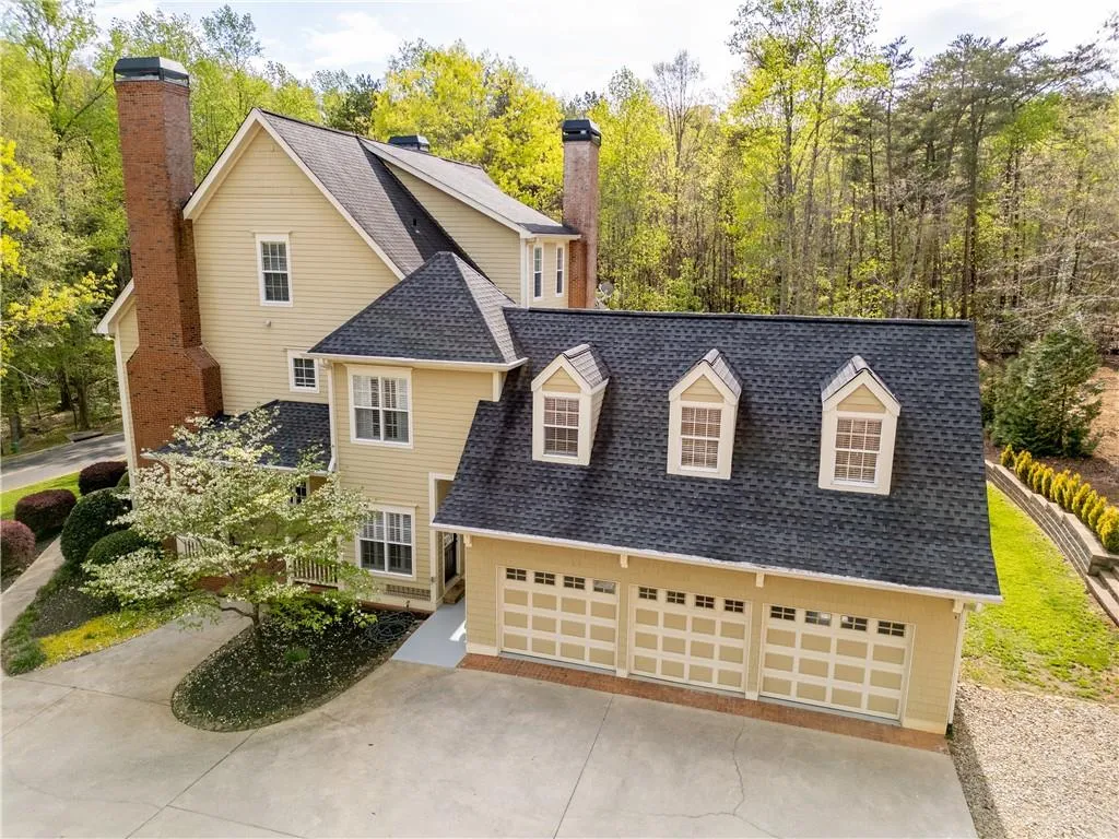 Clarkesville, Georgia 30523, United States, 5 Bedrooms Bedrooms, ,5 BathroomsBathrooms,Residential,Active,112479