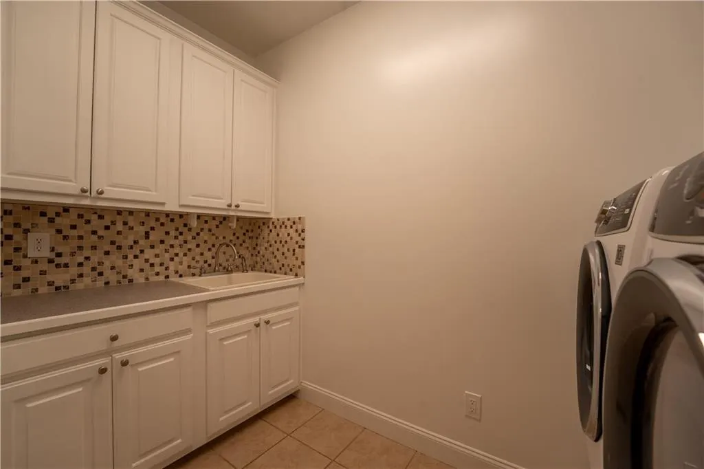 Clarkesville, Georgia 30523, United States, 5 Bedrooms Bedrooms, ,5 BathroomsBathrooms,Residential,Active,112479