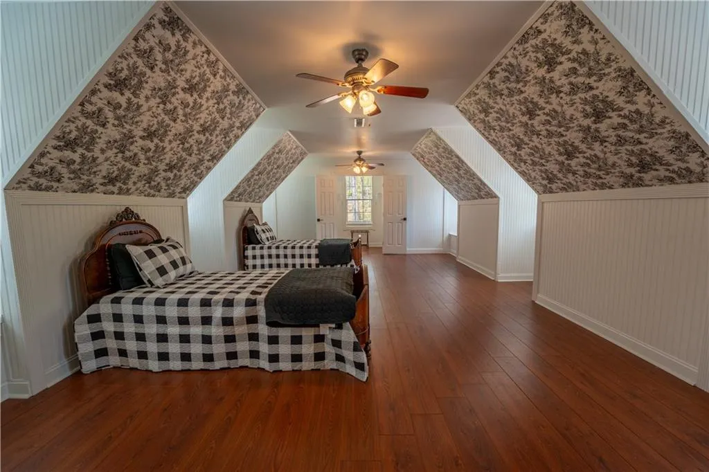 Clarkesville, Georgia 30523, United States, 5 Bedrooms Bedrooms, ,5 BathroomsBathrooms,Residential,Active,112479