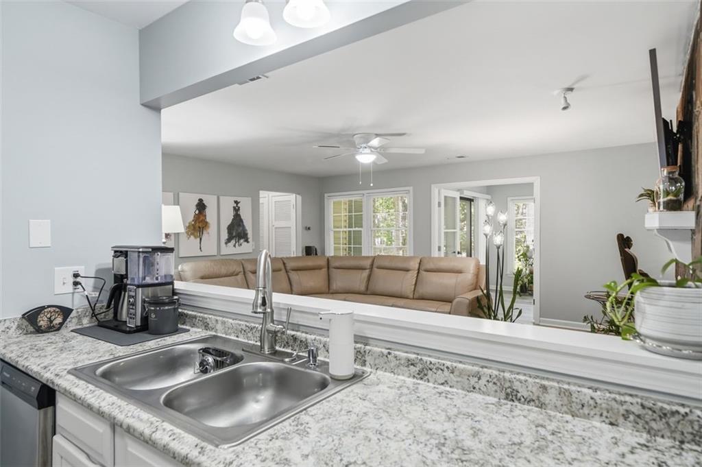 831 Sentinel Ridge SW