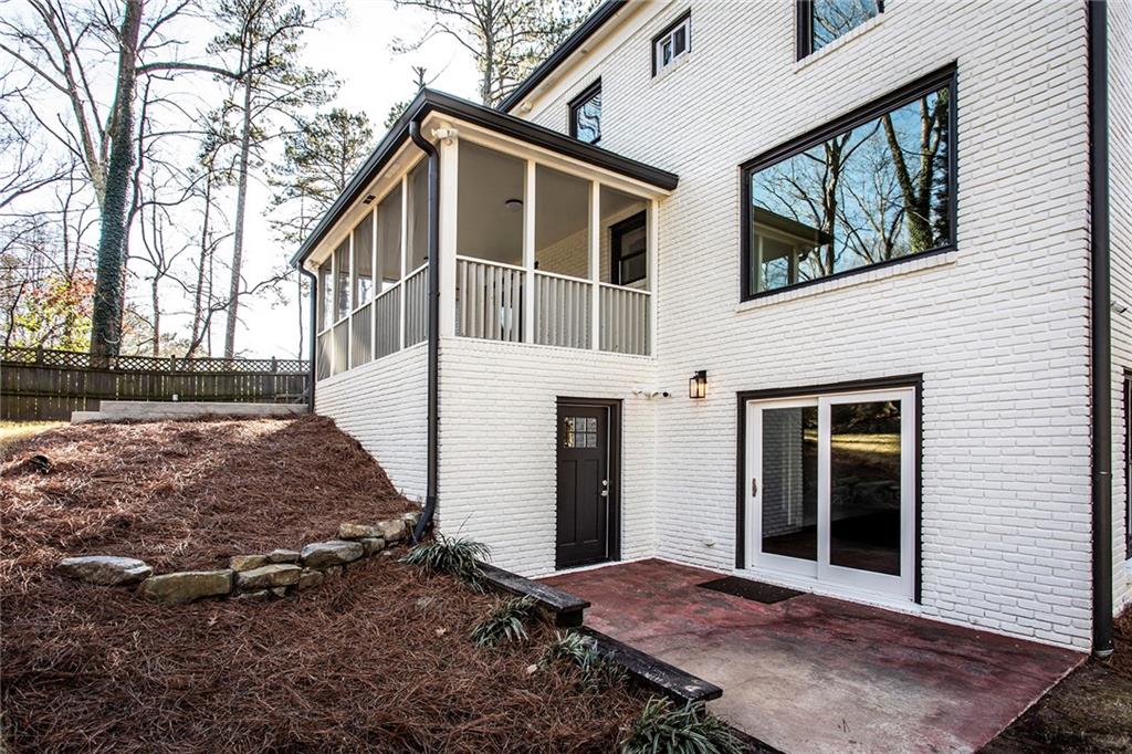 7715 Ryefield Drive, Sandy Springs, Georgia image 46