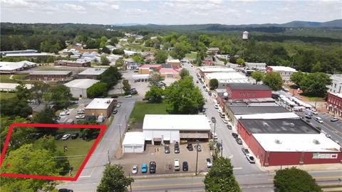 68 W Church Street Jasper GA 30143