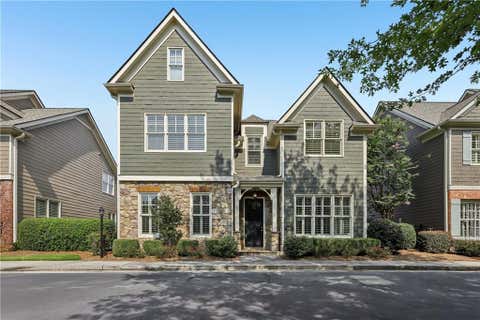 Homes For Sale - 934 Grey Village Circle<br/> Marietta, GA 30068