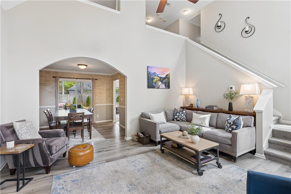 2740 Royal Bluff