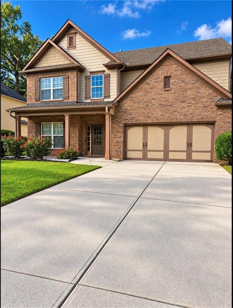 Homes For Sale - 1538 Squire Hill Lane<br/> Gwinnett County, Lawrenceville, GA 30043