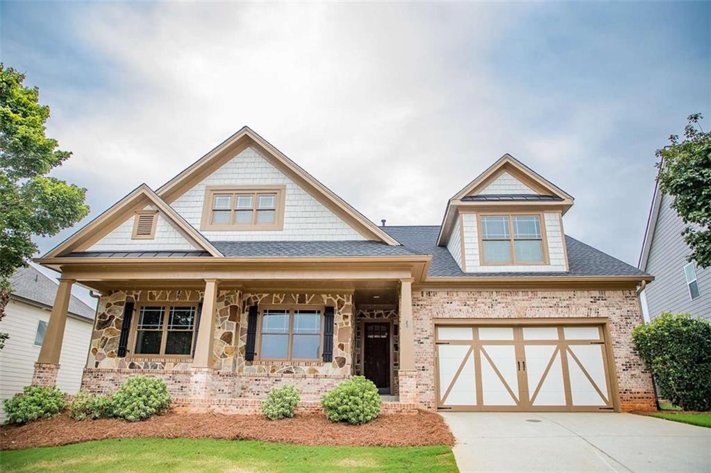 1211 Hawthorne Circle