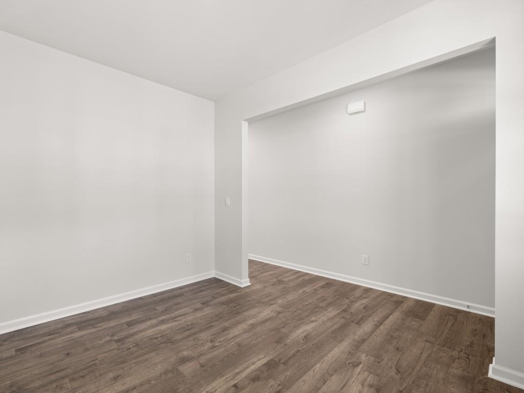411 King Village