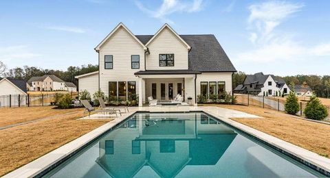 255 Cicely Way Tyrone GA 30290