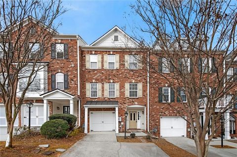 Townhouse For Sale - 1186 Lake Point Way<br/> Suwanee, GA 30024