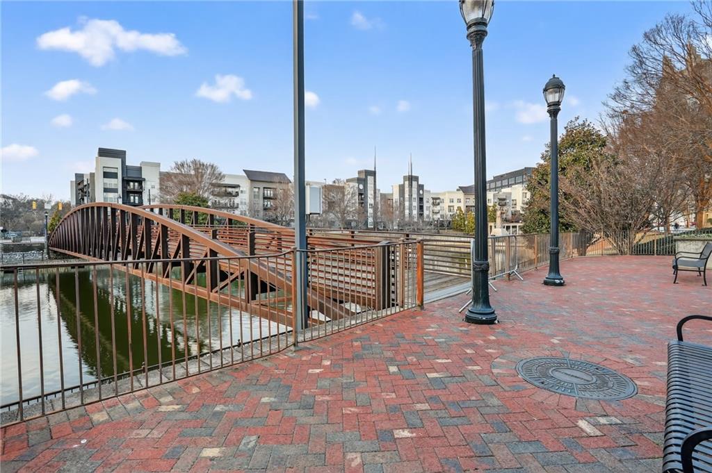 390 17th Street NW 2025