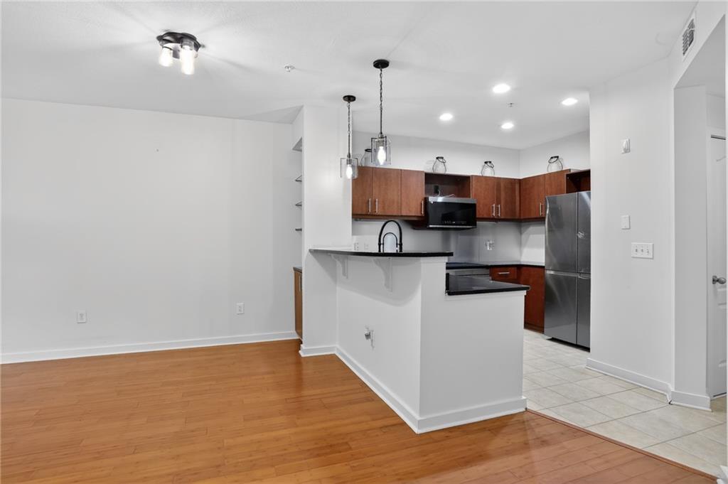 390 17th Street NW 2025