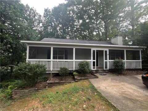 Homes For Sale - 5750 Pebble Brook Trail<br/> Gainesville, GA 30506