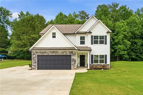 Homes For Sale - 956 Fellowship Road<br/> Fairburn, GA 30213